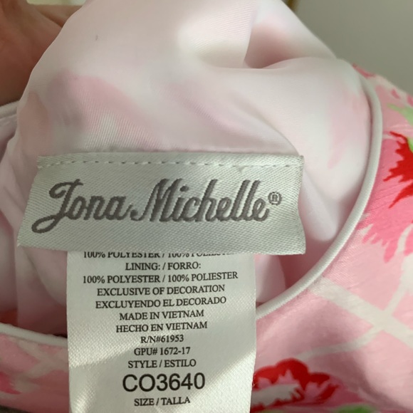 Girls size 12 dress - Picture 2 of 3